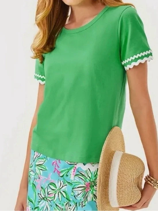 Lilly Pulitzer Bright Green Clairmont Top with White Ric Rac Trimmed Sleeves - Picture 2 of 6
